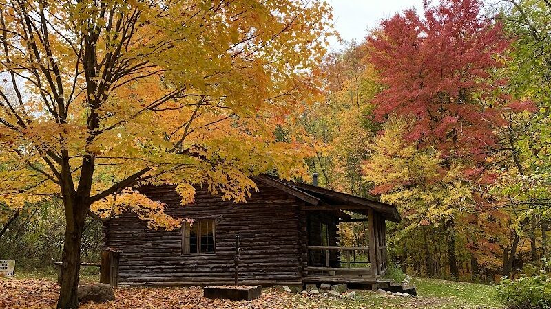 Johnson Nature Center - Bloomfield Township,