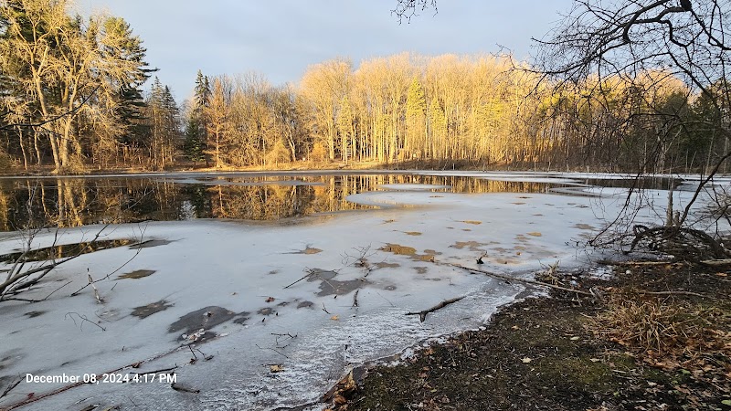 Johnson Nature Center - Bloomfield Township,