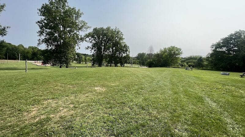 Shady Brook Park - Bloomingdale,