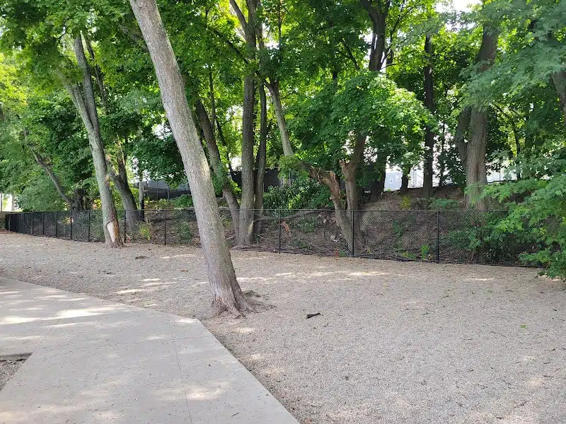 boston-massachusetts-gerald-jerry-cunningham-memorial-dog-park-4