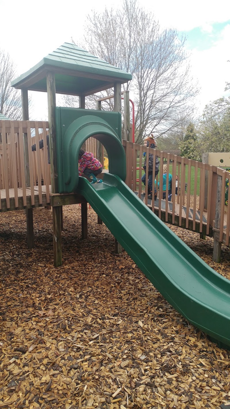 bridgewater-virginia-bridgewater-park-shelter-1