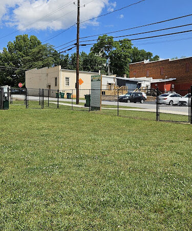 Carnesville Paws & Play Park
