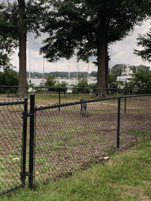 Colonial Beach Public Dog Park (Robin Grove Park)