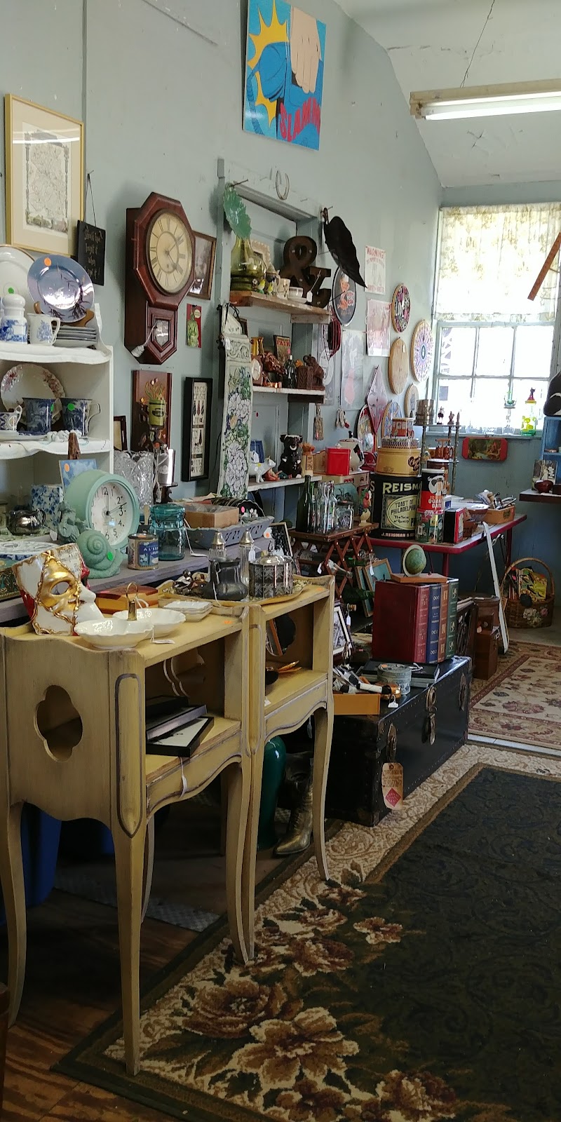 New Egypt Flea Market Village - Cream Ridge, NJ