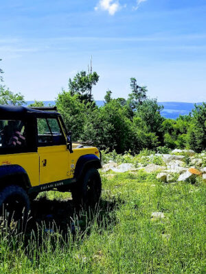 St Johns Rock Parking and Picnic Area