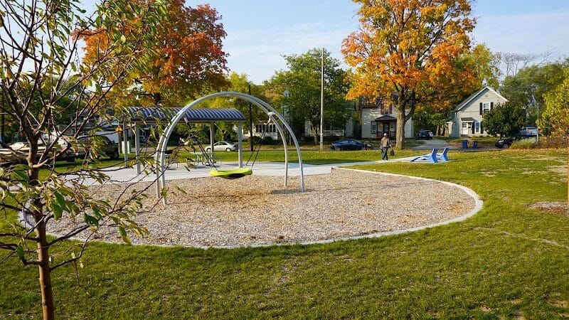 Lexington Park - Grand Rapids,