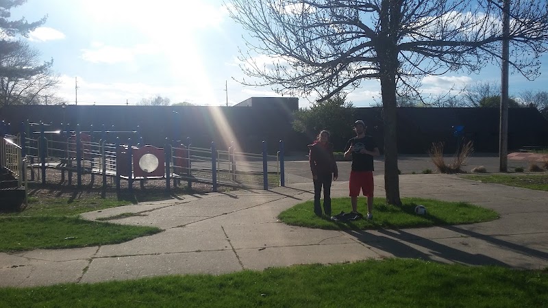 Sigsbee Park - Grand Rapids,