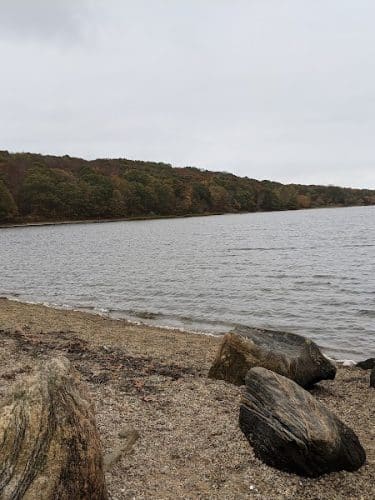Bluff Point State Park