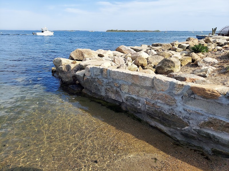 Main Street Dock and Beach - Groton, CT