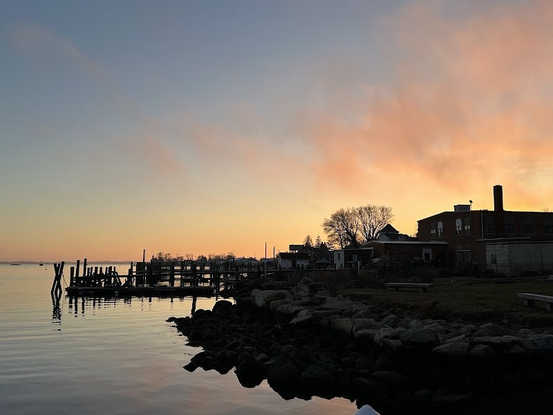 Main Street Dock and Beach - Groton, CT