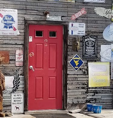 Coles Point Tavern - Hague, VA