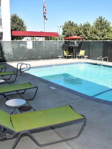 Sequoia Inn