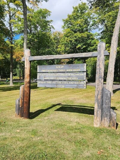 Larson Roadside Park - Iron River,