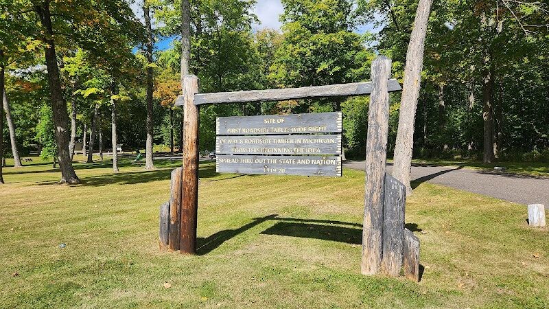 Larson Roadside Park - Iron River,