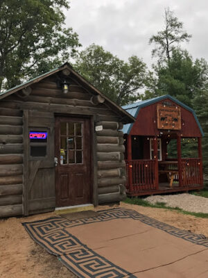 Best Bear Lodge & Campground
