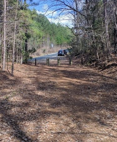 Hanging Rock Trailhead