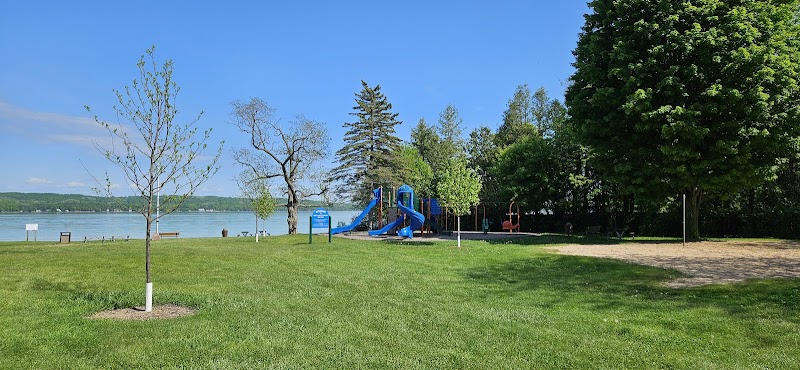 William Good Day Park - Kewadin,
