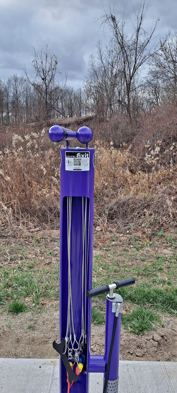 Sleepy Hollow State Park - Parking Lot - South East - Laingsburg,