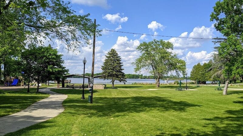 Lakeside Park - Lakeview,