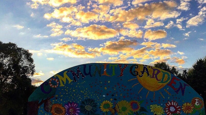 Ruby Wiseman Memorial Park - Lakeview,