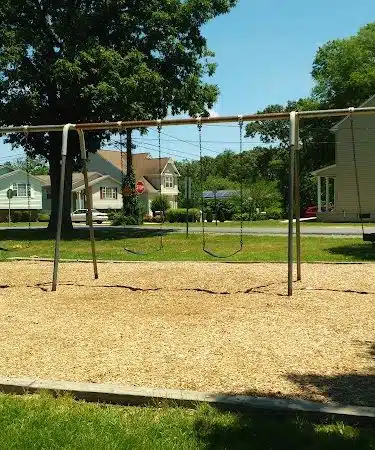 Oakcrest Laurel Park
