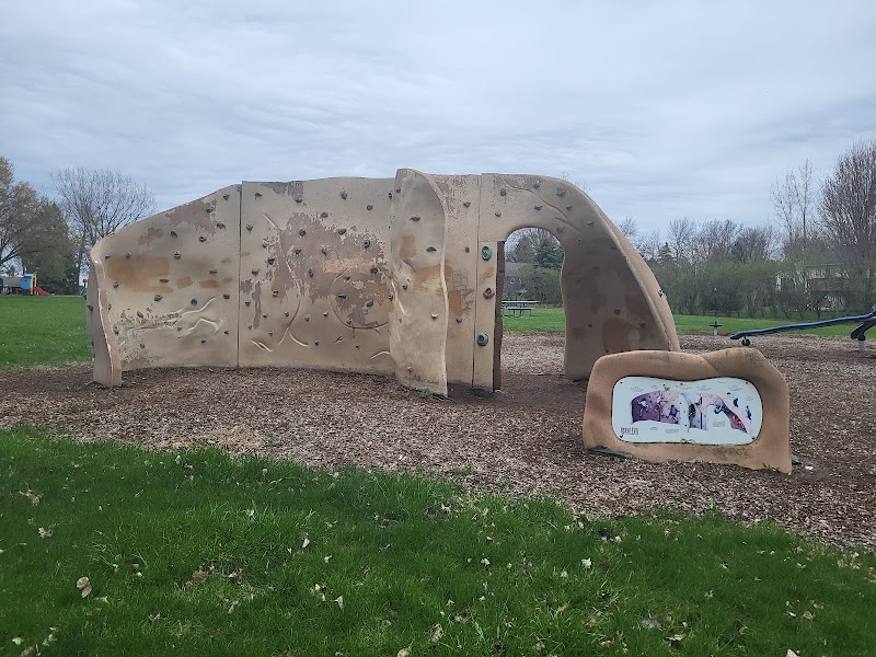 Town and Country Park - Lindstrom, MN