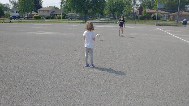 Compton Park - Livonia,