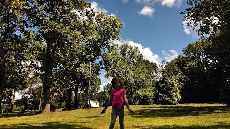 Compton Park - Livonia,