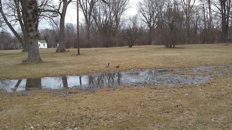 Compton Park - Livonia,