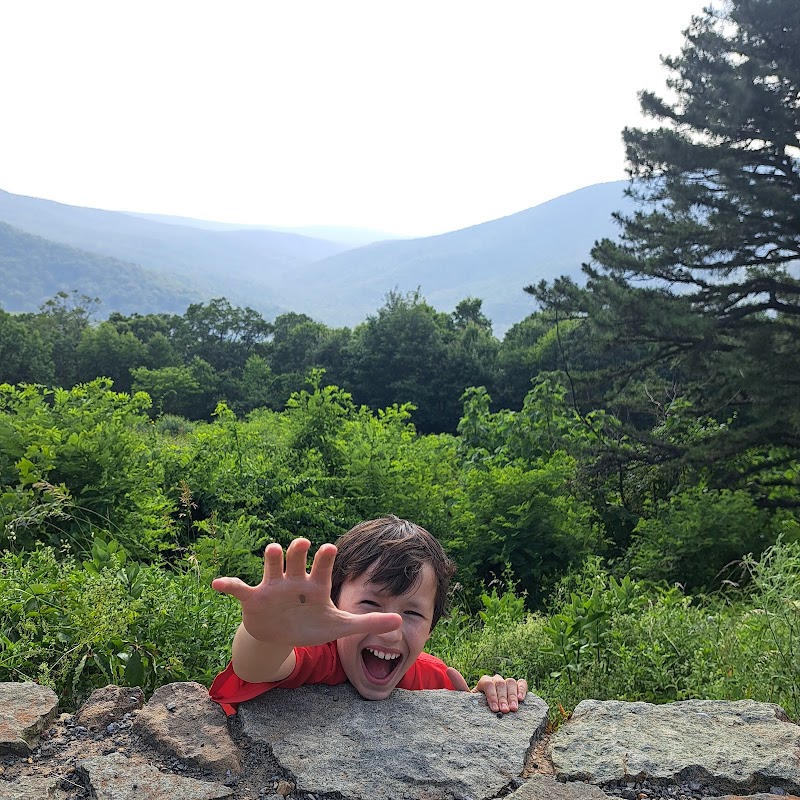 luray-virginia-pass-mountain-loop-trail-3