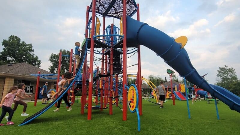 Macomb Corners Park - Macomb,