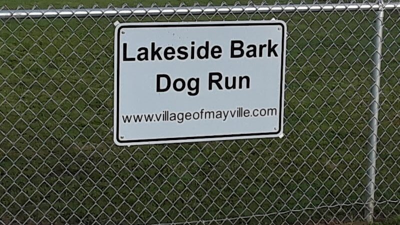 Lakeside Bark Dog Park - Mayville,