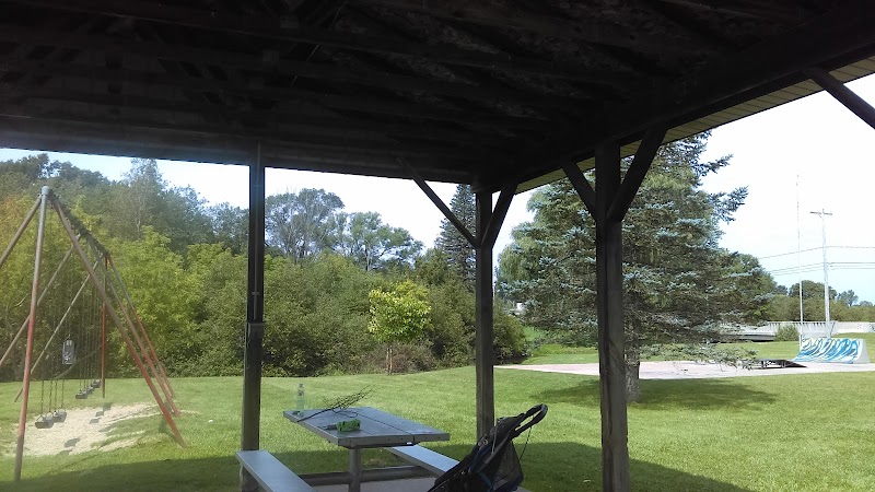Bromley Park - Mecosta,