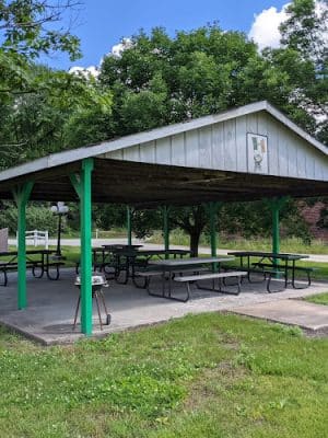 Tolendol Park - Melrose, IA