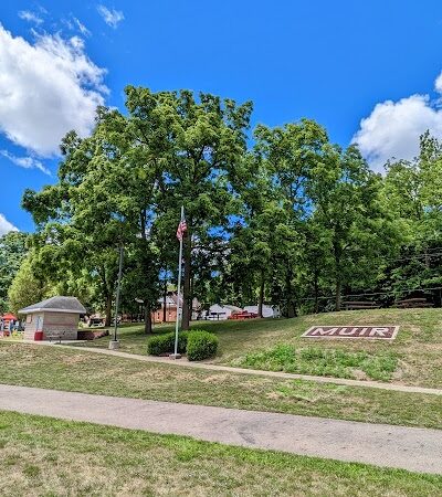 Railroad Street Park - Muir,
