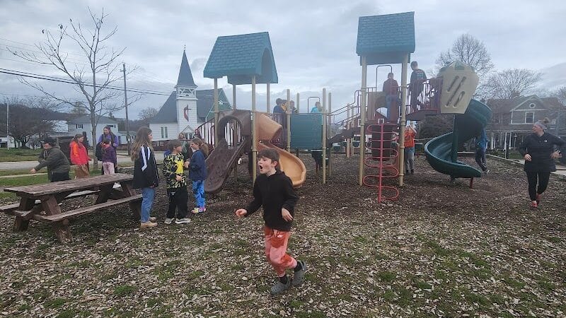 Lynn Street Playground - Munising,