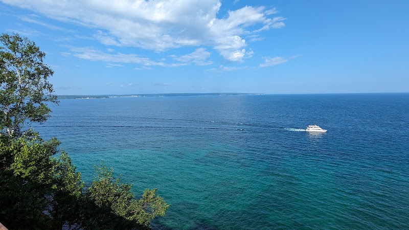Miners Castle Trailhead - Munising,