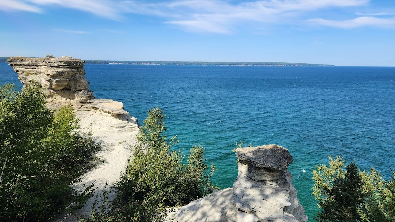 Miners Castle Trailhead - Munising,