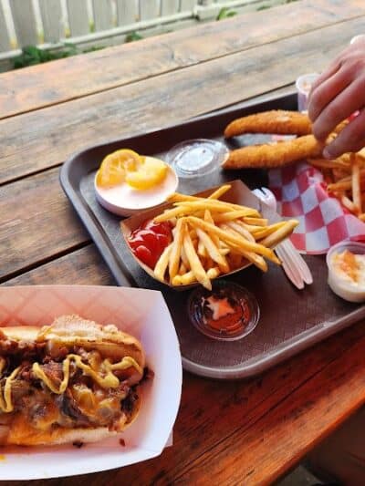 Toby's Dog House - Munising,