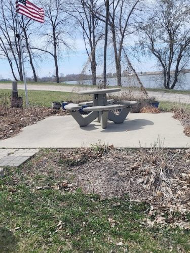 Lakeshore Park