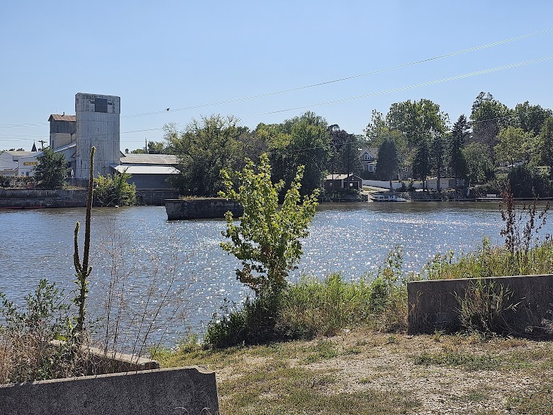 Veterans' Memorial Park - Nashua, IA