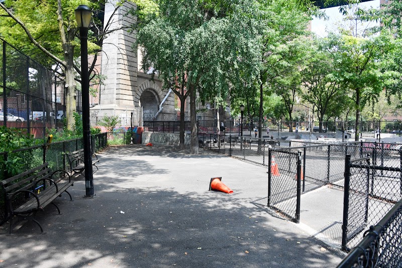 Coleman Oval Dog Run - New York, NY