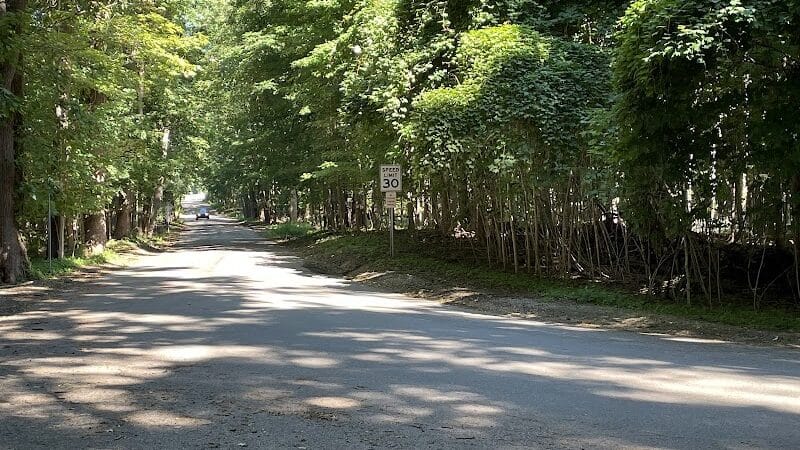 Lakeshore Trail - South Entrance (NO Parking) - Novi, MI