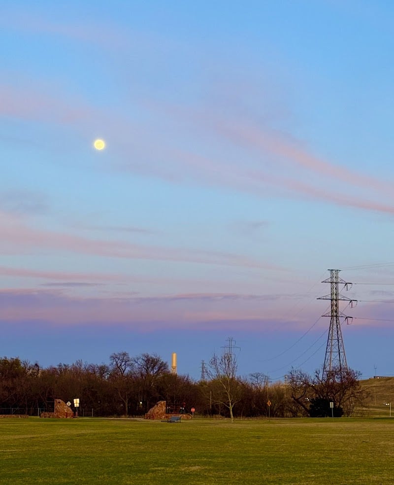 Bluff Creek Parking Lot - Oklahoma City, OK
