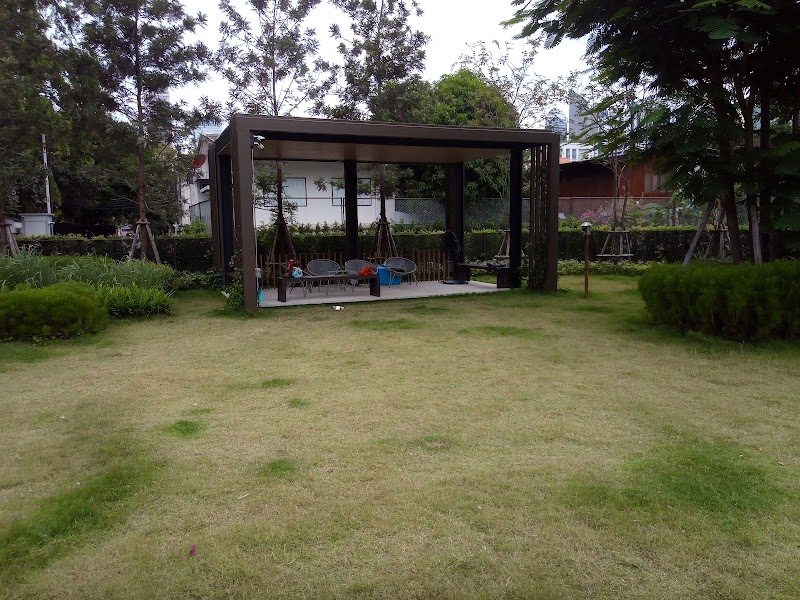 Barks & Brews Dog Park - Oklahoma City, OK