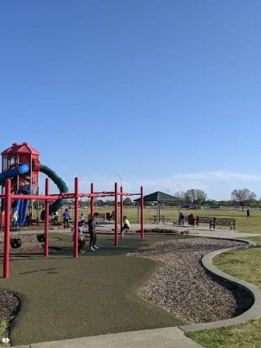 South Lakes Park