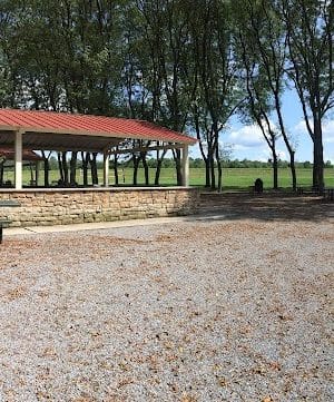 Rosedale Lake Parking Area: Lawrence Hopewell Trail