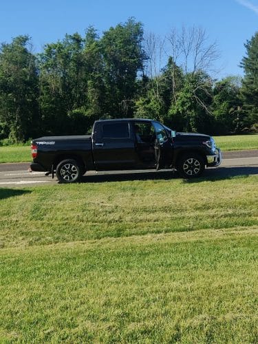 Rosedale Lake Parking Area: Lawrence Hopewell Trail