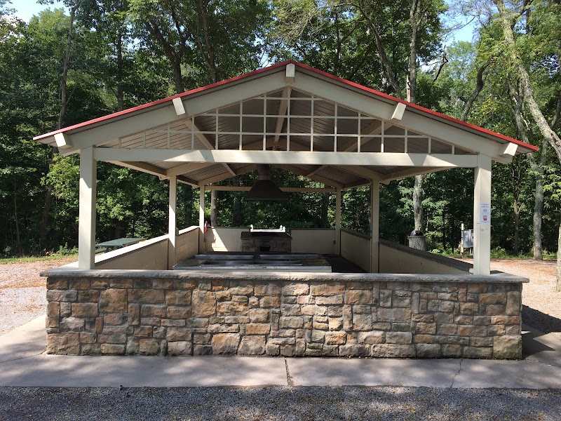 Rosedale Lake Parking Area: Lawrence Hopewell Trail - Pennington, NJ