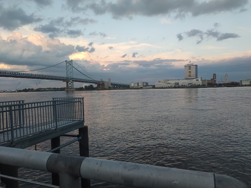 Penn's Landing Dog Park - Philadelphia, PA